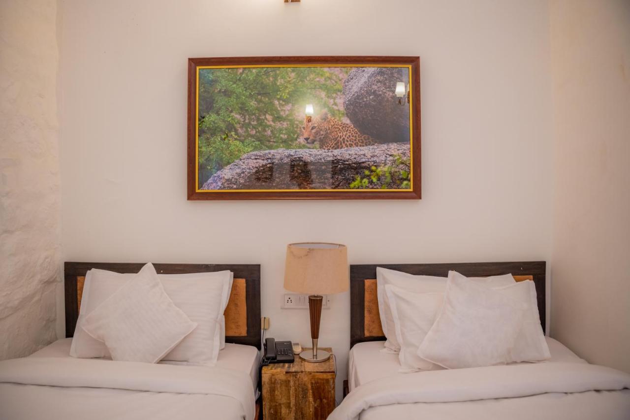 Aloof Jungle Lodge Ghanerao ภายนอก รูปภาพ