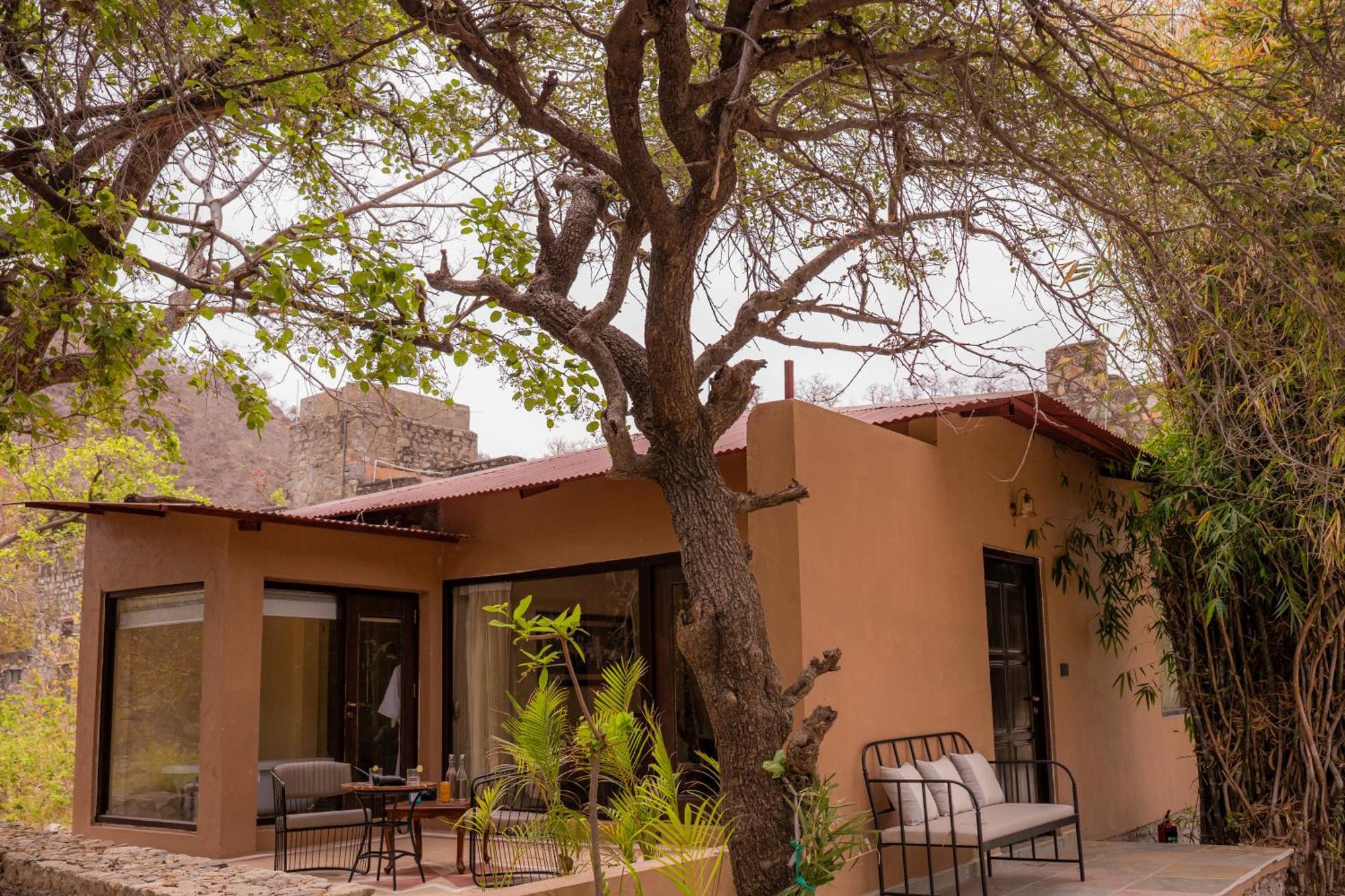 Aloof Jungle Lodge Ghanerao ภายนอก รูปภาพ