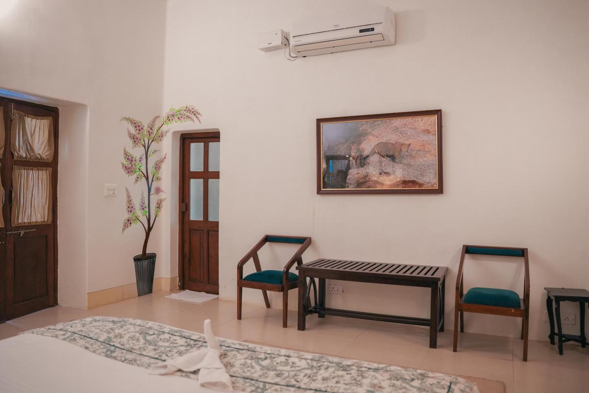 Aloof Jungle Lodge Ghanerao ภายนอก รูปภาพ